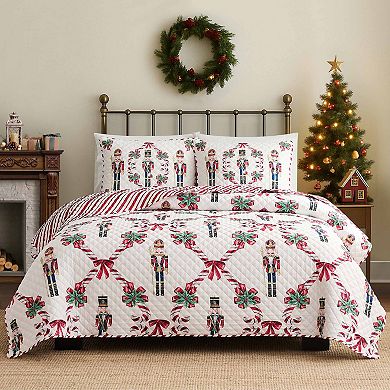 Avanti Nutcracker Reversible Quilt Set