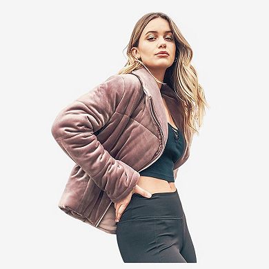 Women's Oversized Zip-Up Plush Jacket with Wide Collar and Pockets