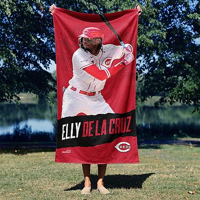 Cincinnati Reds Elly De La Cruz Beach Towel