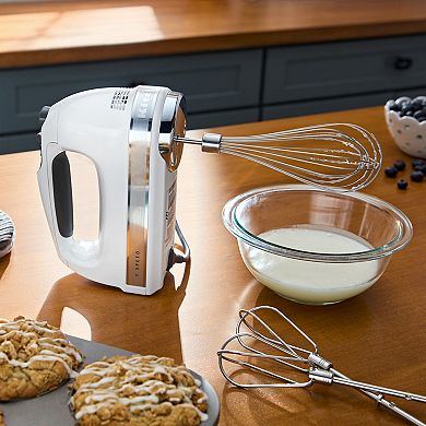 KitchenAid® 7-Speed Hand Mixer & Oven Mitts