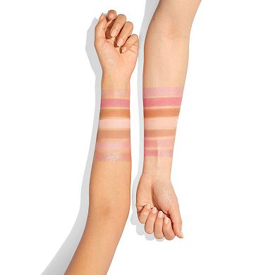 Instant Look In A Makeup Palette