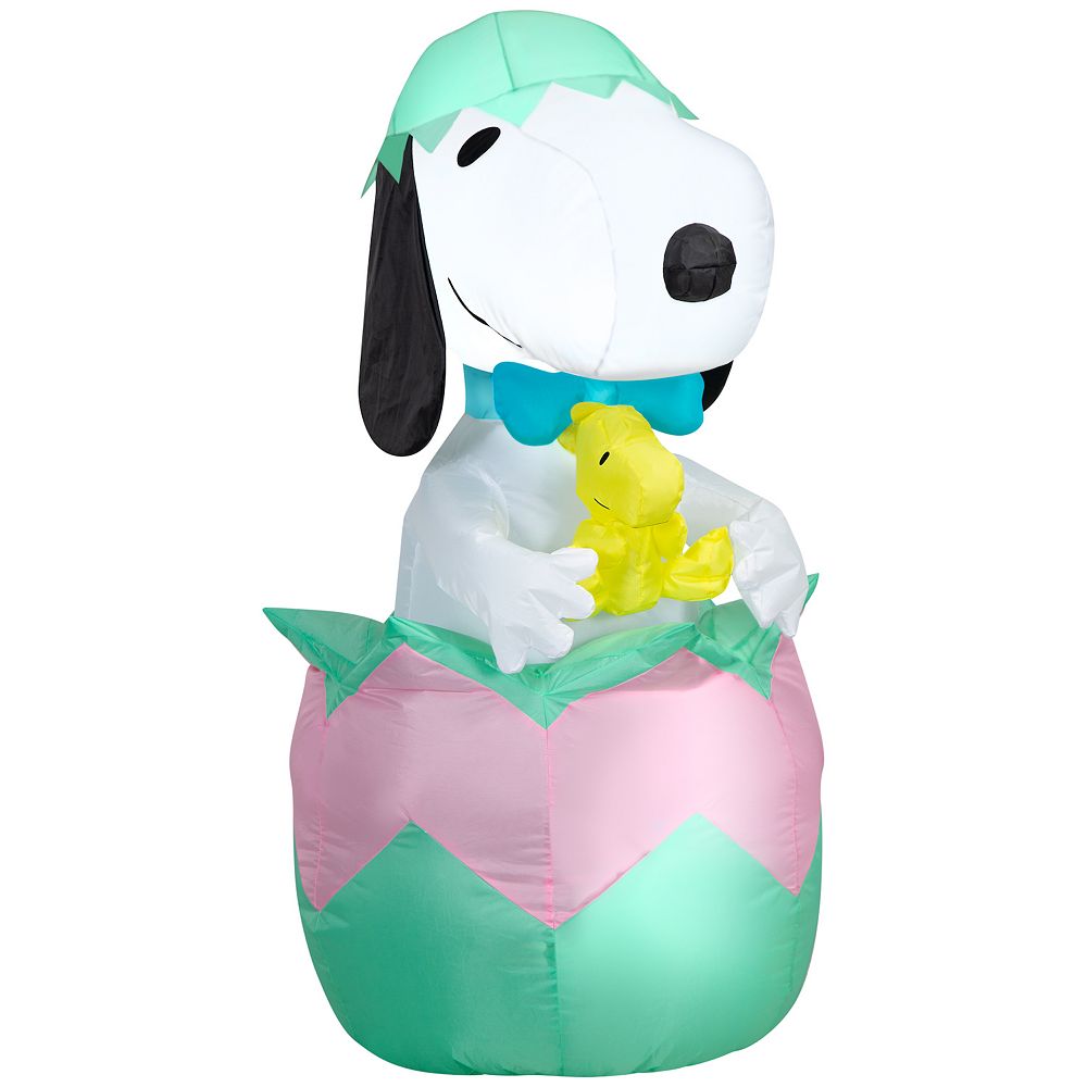 Gemmy Inflatable Snoopy with Woodstock in Easter Egg Outdoor Decor 4-foot