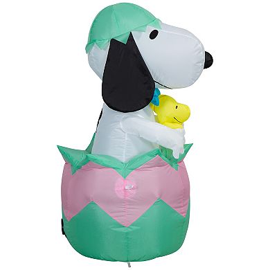 Gemmy Inflatable Snoopy with Woodstock in Easter Egg Outdoor Decor 4-foot