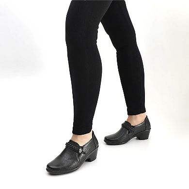 Easy Street Amber Women's Block Heel Shooties