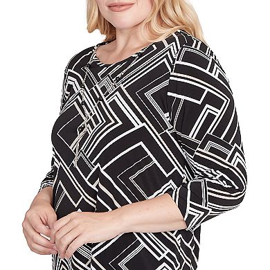 Petite Alfred Dunner Geometric Textured Top with Necklace