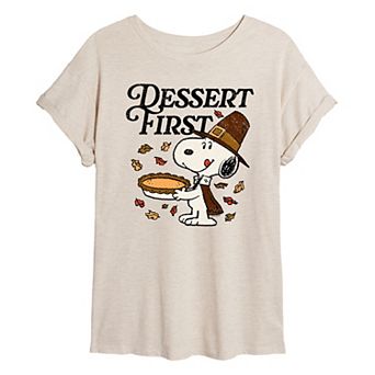 Juniors' Peanuts Thanksgiving Dessert Time Snoopy Oversized Tee