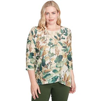 Petite Alfred Dunner Abstract Leaf Sharkbite Hem Top with Necklace