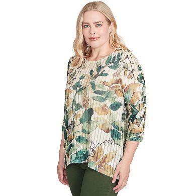 Petite Alfred Dunner Abstract Leaf Sharkbite Hem Top with Necklace