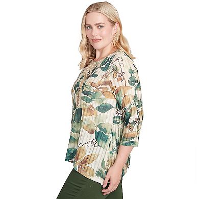 Petite Alfred Dunner Abstract Leaf Sharkbite Hem Top with Necklace