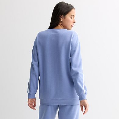 Juniors' Disney's Stitch Graphic Fleece Pullover