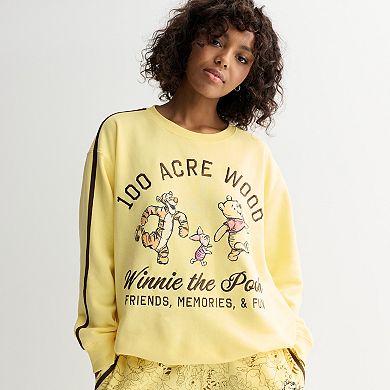 Juniors' Disney's Winnie the Pooh 100 Acre Wood "Friends, Memories & Fun" Graphic Fleece Pullover