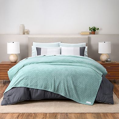 Gaiam Velvetloft Plush Throw Blanket