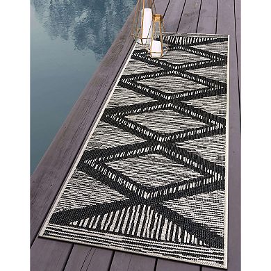 World Rug Gallery Contemporary Geometric Stripe Weather Resistant Reversible Rug