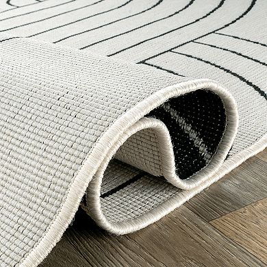 World Rug Gallery Modern Abstract Lines Weather Resistant Reversible Rug