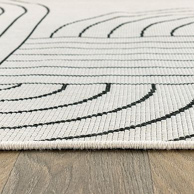 World Rug Gallery Modern Abstract Lines Weather Resistant Reversible Rug
