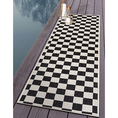 World Rug Gallery Contemporary Checkered Weather Resistant Reversible Rug