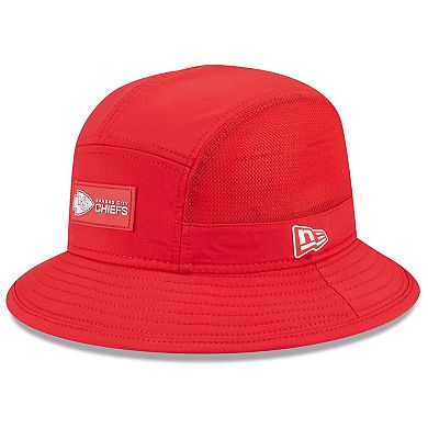 Men's New Era Red Kansas City Chiefs 2025 Sideline Bucket Hat