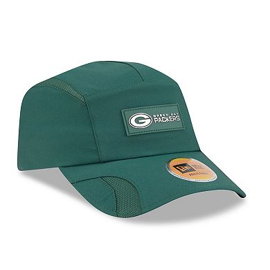 Men's New Era Green Green Bay Packers 2025 Sideline Runner Adjustable Hat