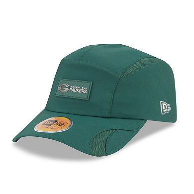 Men's New Era Green Green Bay Packers 2025 Sideline Runner Adjustable Hat