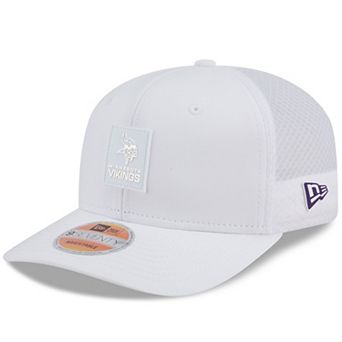 Men's New Era White Minnesota Vikings 2025 Sideline 9SEVENTY Trucker Adjustable Hat