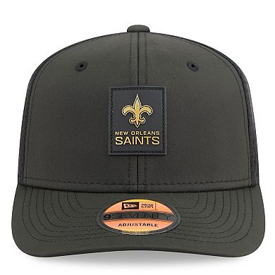 Men's New Era Black New Orleans Saints 2025 Sideline 9SEVENTY Trucker Adjustable Hat