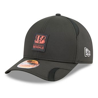 Youth New Era Black Cincinnati Bengals 2025 Sideline 9FORTY Adjustable Hat