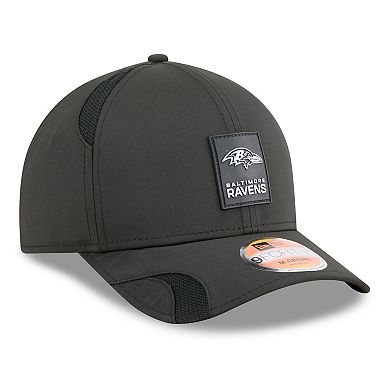 Youth New Era Black Baltimore Ravens 2025 Sideline 9FORTY Adjustable Hat