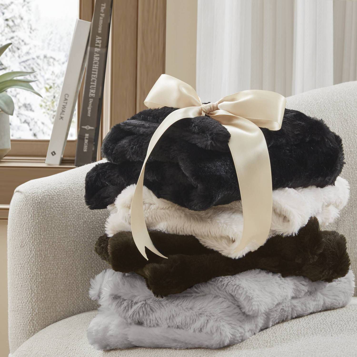 Madison Park Duke Faux Fur Comforter