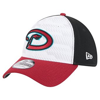 Men's New Era Black/Red Arizona Diamondbacks 2025 MLB Clubhouse 39THIRTY Flex Hat