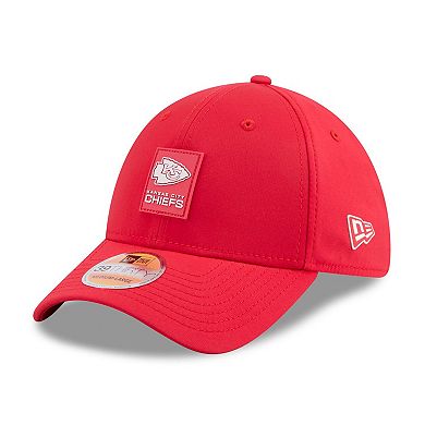 Men's New Era Red Kansas City Chiefs 2025 Sideline 39THIRTY Flex Hat