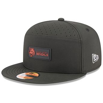 Men's New Era Black Cincinnati Bengals 2025 Sideline Split Panel 9FIFTY Snapback Hat