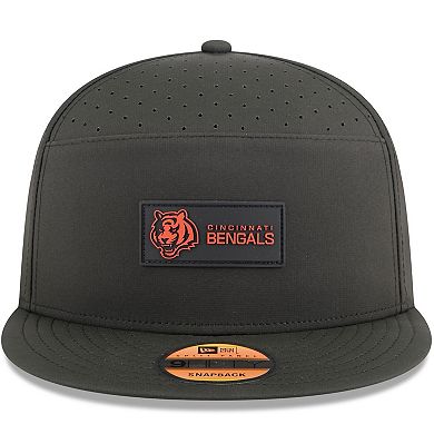 Men's New Era Black Cincinnati Bengals 2025 Sideline Split Panel 9FIFTY Snapback Hat