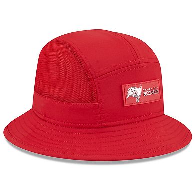 Men's New Era Red Tampa Bay Buccaneers 2025 Sideline Bucket Hat