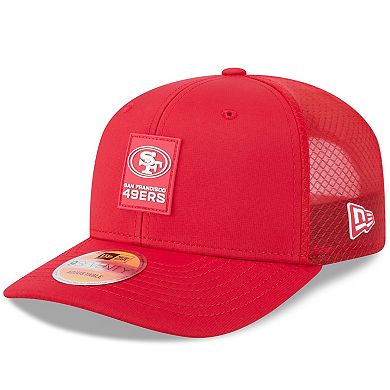 Men's New Era Scarlet San Francisco 49ers 2025 Sideline 9SEVENTY Trucker Adjustable Hat