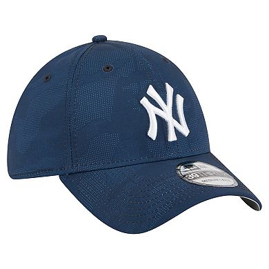 Men's New Era Navy New York Yankees Tonal Camo 39THIRTY Flex Hat