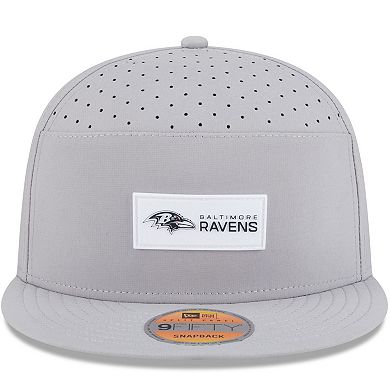 Men's New Era Gray Baltimore Ravens 2025 Sideline Split Panel 9FIFTY Snapback Hat