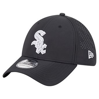 Men's New Era Black Chicago White Sox Night 39THIRTY Flex Hat