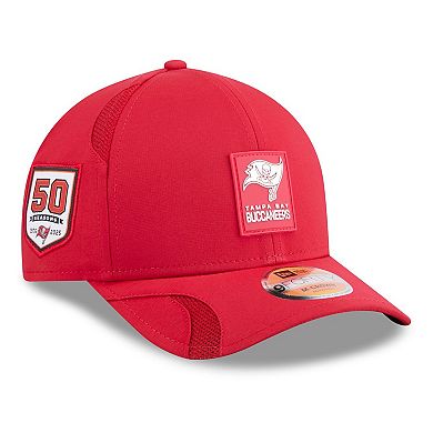 Youth New Era Red Tampa Bay Buccaneers 2025 Sideline M-Crown 9FORTY Adjustable Hat