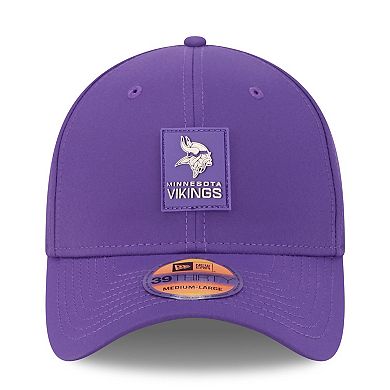 Men's New Era Purple Minnesota Vikings 2025 Sideline 39THIRTY Flex Hat