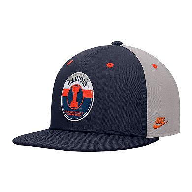 Men's Nike Navy Illinois Fighting Illini Vintage Patch Snapback Hat