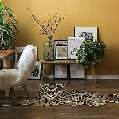 Linon Jungle Cheetah Shaped Rug