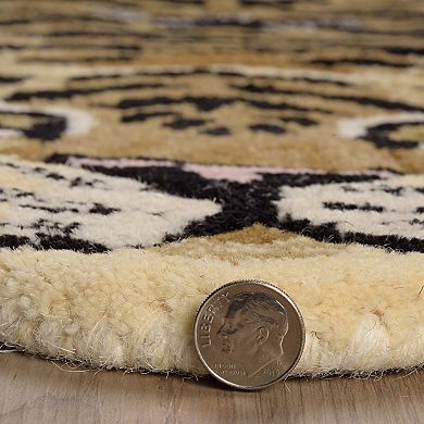Linon Jungle Tiger Shaped Rug