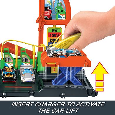 Mattel Hot Wheels City Super Recharge Fuel Station with Toy Car