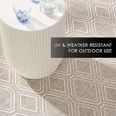 Nicole Miller Corin Diamond UV Fade Resistant Indoor / Outdoor Rug