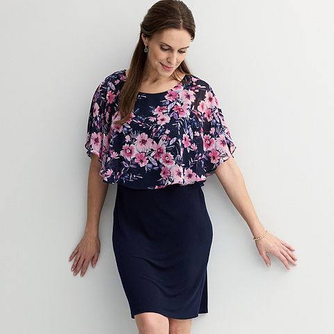 Женские платья Studio Connection Petite Studio Connection Printed Chiffon Midi Dress with Attached Cape