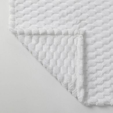 Kate Aurora Leylani Ultra Soft and Plush Luxurious Accent Throw Blanket