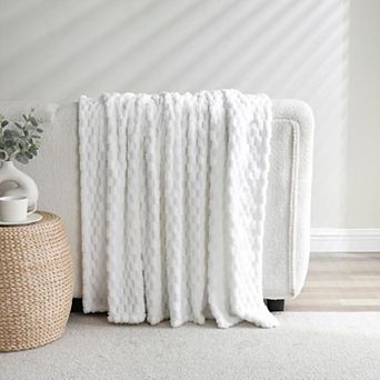 Kate Aurora Leylani Ultra Soft and Plush Luxurious Accent Throw Blanket