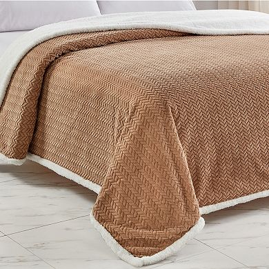 Reversible And Comfortable Braided Oversized Sherpa Blanket