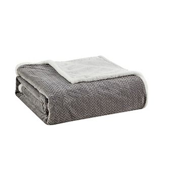 Reversible And Comfortable Braided Oversized Sherpa Blanket