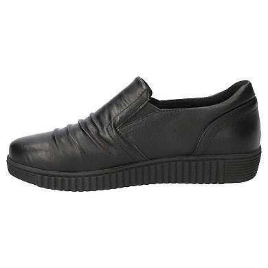 Easy Street Kipper Women's Slip-On Flats